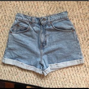 Levi's High Waisted / Rise Shorts